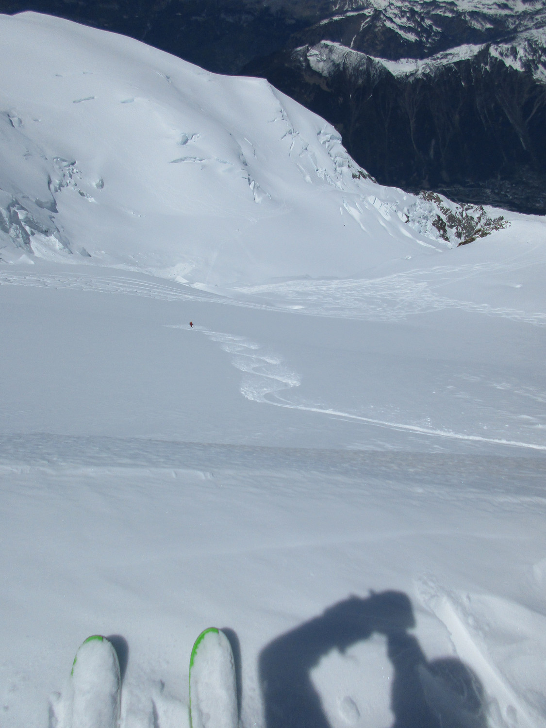En descendant sous le sommet, dans le haut de la face nord