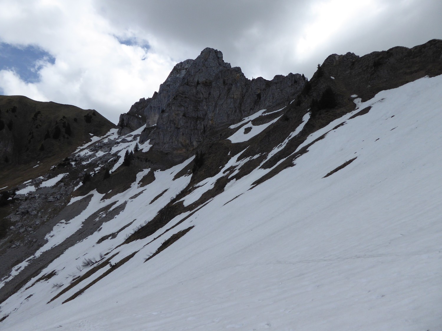 traversée ascendante sous Buclon(versant N) vers passage éponyme - Tour du Jalouvre