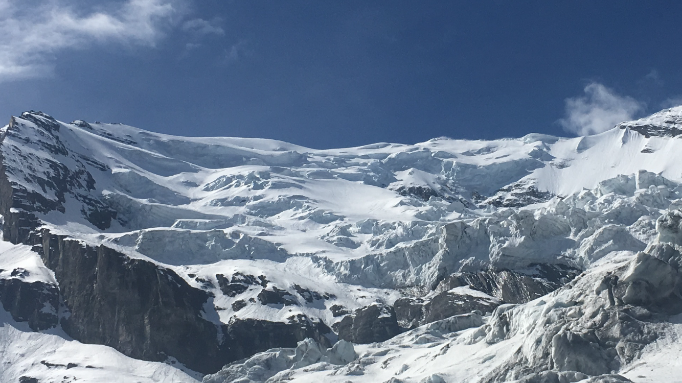 Face N du Balmhorn. Ça passe ou? ;)