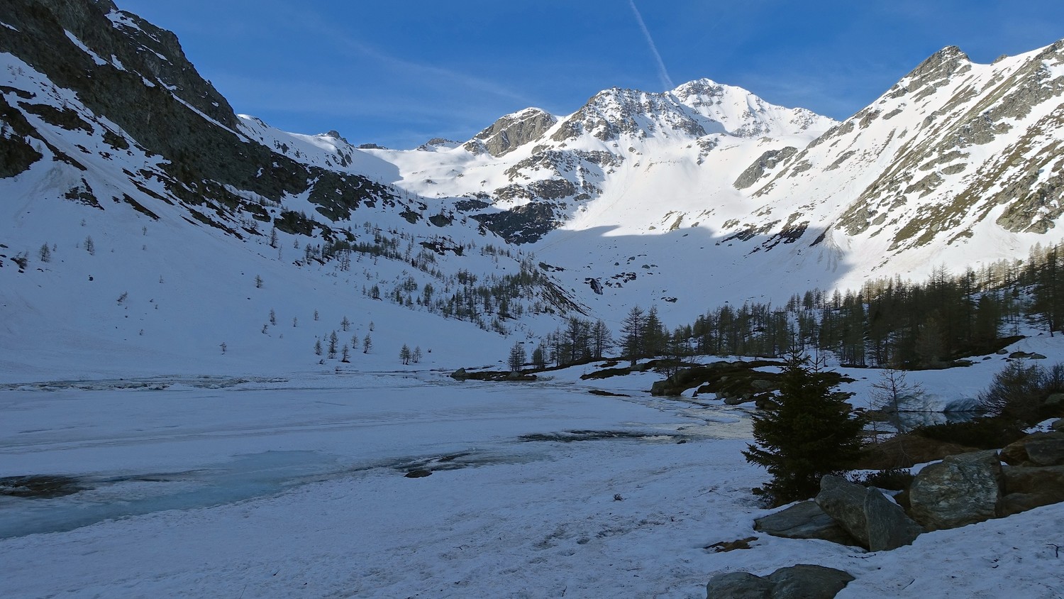 Encore de la neige mais regel moyen