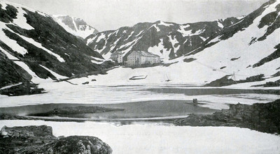 Grand Saint Bernard par Photoglob