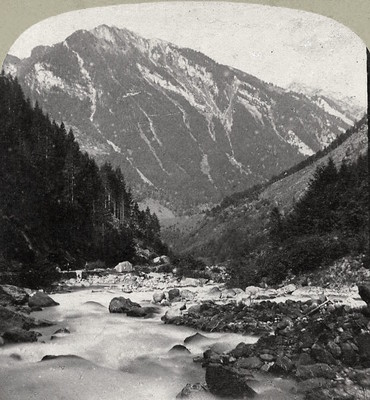 Vallee de Lauterbrunnen, vue vers le Schynige Platte par Braun en 1860 Vallee de Lauterbrunnen, vue vers le Schynige Platte par Braun en 1860