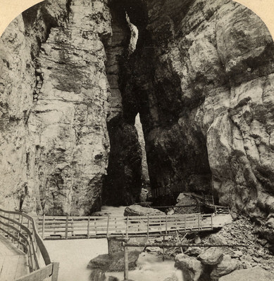 Grindewald, Gletscherschlucht par Gabler en 1885 Grindewald, Gletscherschlucht par Gabler en 1885