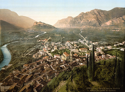 Vallée de Sarca, Arco en 1900 par Photoglob N°0000016461