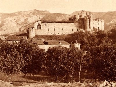 Ancienne vue du Château de Tallard par Henri Garagnon Ancienne vue du Château de Tallard par Henri Garagnon