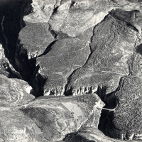 Grand Canyon du Verdon en haut à gauche, canyon et pont de l"Artuby