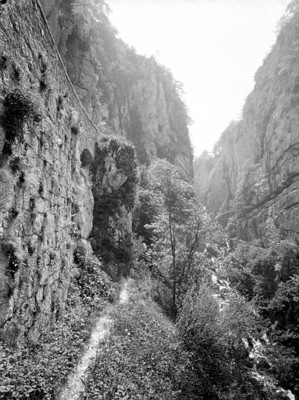 Grands Goulets, par Georges Louis Arlaud Grands Goulets, par Georges Louis Arlaud