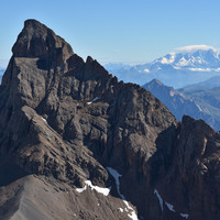 Aiguille Méridionale d'Arves, Mont Blanc al fons!