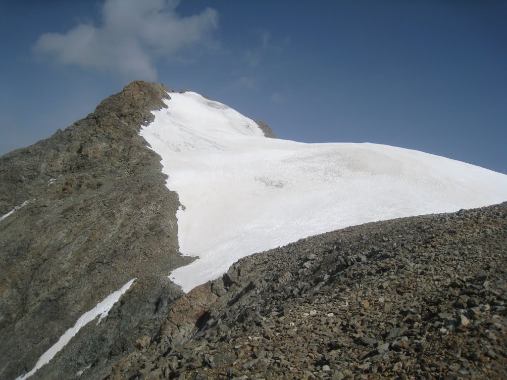 A la sortie des rochers rouges - Camptocamp.org