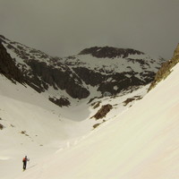refuge de Cap de Llauset (milieu de photo)