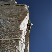 leading L6 (6c) - rather easy, wide crack with numerous holds, then boulder and a hand crack