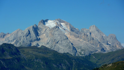 Marmolada : Faces E et N vues depuis le NE