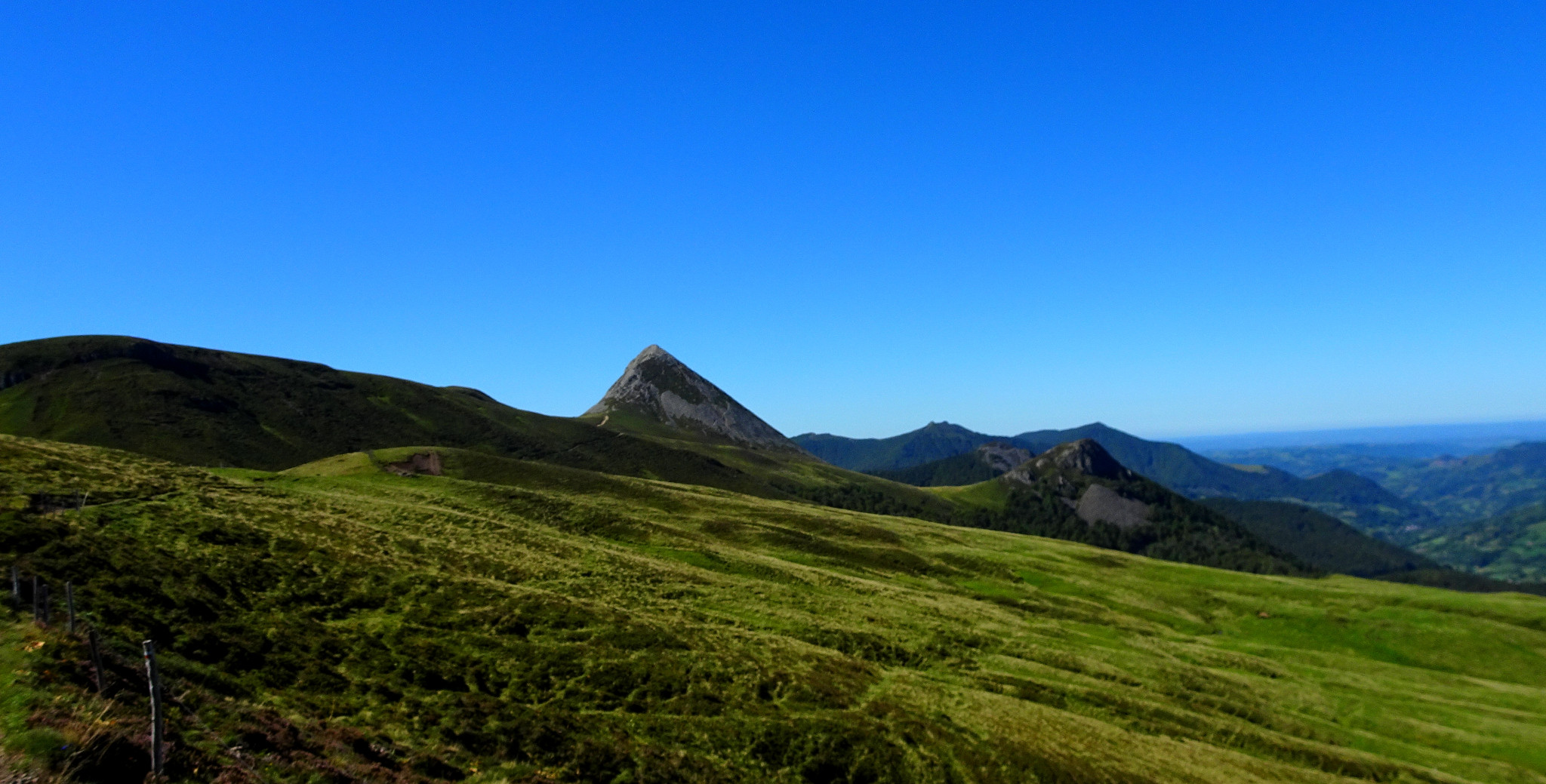 Puy Mary : Crête SE - Camptocamp.org