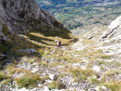 Dans la descente de la 1re combe. Dans la descente de la 1re combe.