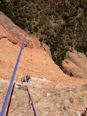 [PhotoSophie2017] Ambiance gazeuse dans la dernière longueur en 7b de "Zulu Demente"