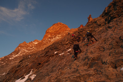 PhotoSophie2017 Lever du soleil sur la voie normale du Cervin PhotoSophie2017 Lever du soleil sur la voie normale du Cervin