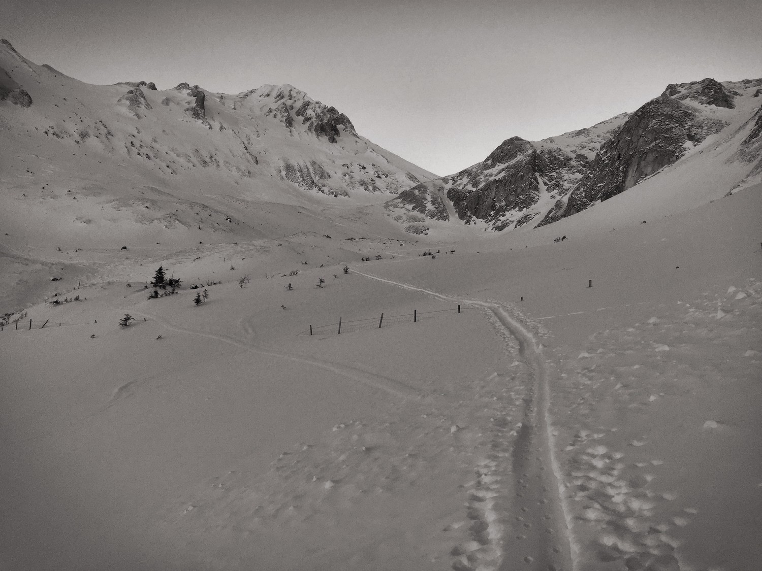 Trace avant le col