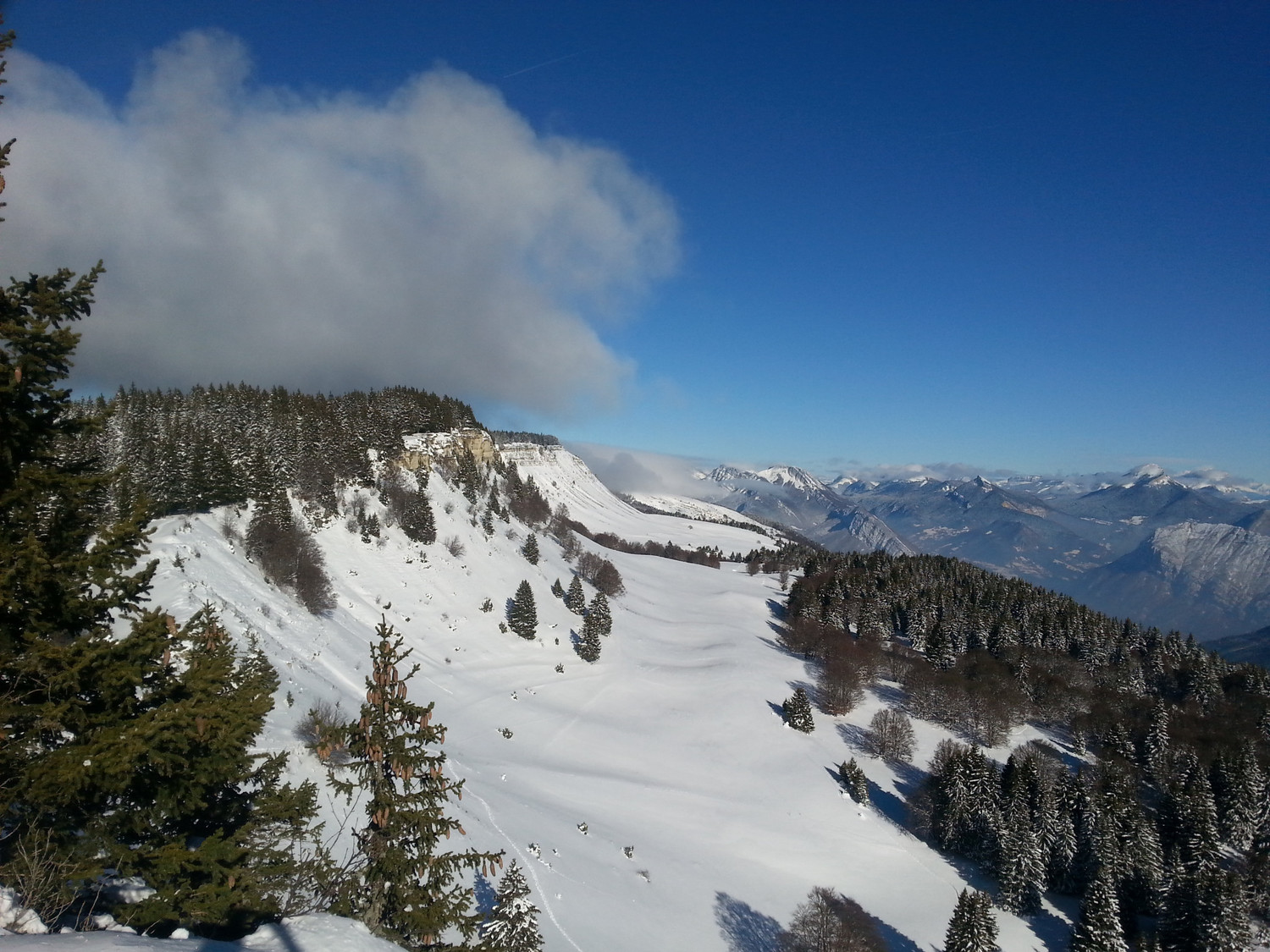 Le plateau et Charande