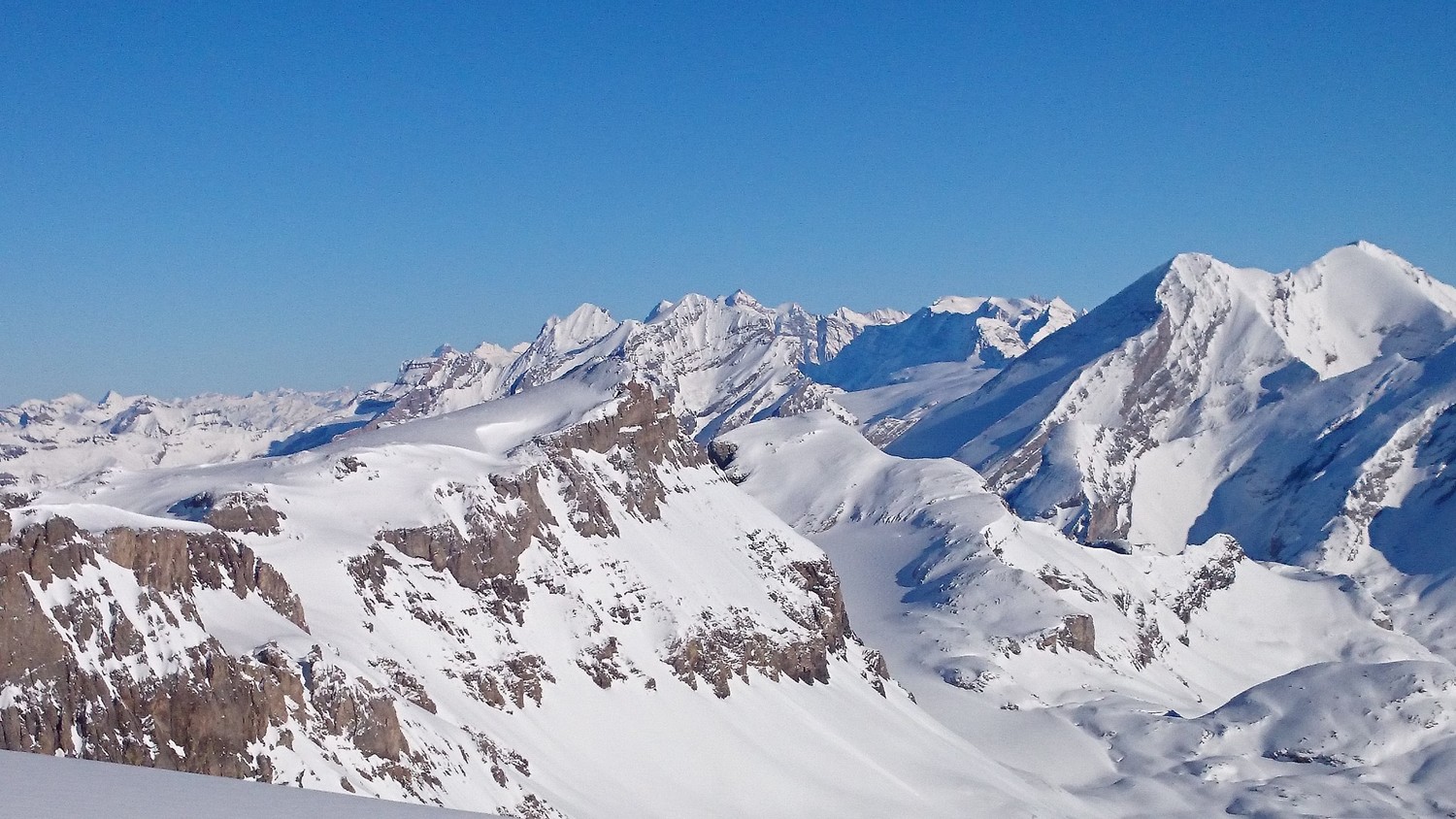 Grossstrubel et Steghorn depuis Wildstrubel