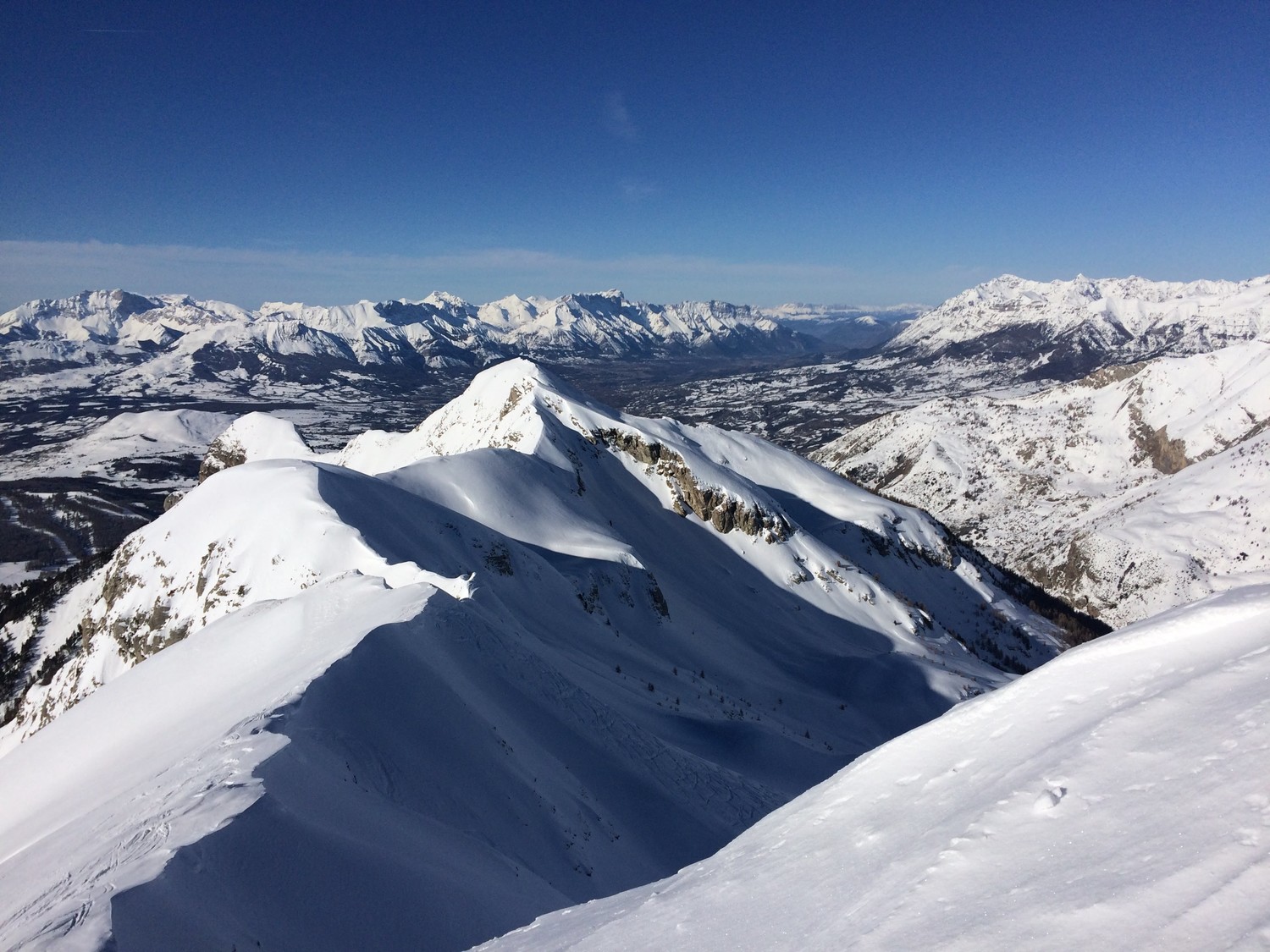 Enfilade des faces nord, depuis le Piolit jusqu'à l'Aiguille d'Ancelle