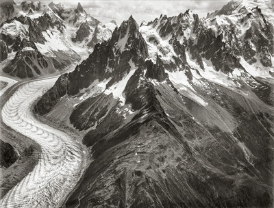 Mer de Glace et Aiguilles de Chamonix par Edouard Spelterini, 1900 Mer de Glace et Aiguilles de Chamonix par Edouard Spelterini, 1900