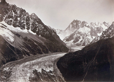 Grandes Jorasses, la Mer de Glace, vue prise de la Flégère, par Bisson frère en 1858 Grandes Jorasses, la Mer de Glace, vue prise de la Flégère, par Bisson frère en 1858