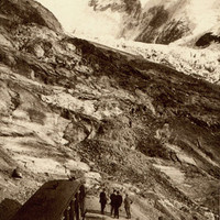 Aiguille et Glacier de Bionnassay vue du Tramway du Mont Blanc, au Nid d'Aigle