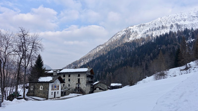 Vallée de la Legna départ et arrivée à Outre l'Éve