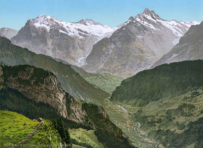 Wetterhorn, Schreckhorn, vallée de Grindelwald vus de Schynige Platte, en 1900, par Photoglob N°0000001619 Wetterhorn, Schreckhorn, vallée de Grindelwald vus de Schynige Platte, en 1900, par Photoglob N°0000001619