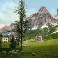 Monte Cristallo vu du col des 3 Croix, en 1900, par Photoglob N°0000008367