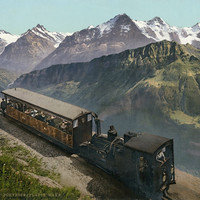 Le Train de Schynige Platte et les Alpes bernoises, en 1900 par Photoglob N°0000017560