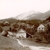 Charmant Som vu de la route de St Pierre