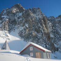 Hollenderan: Face S et refuge
