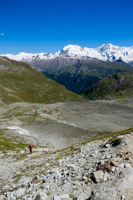 La moraine vers le refuge, c'est longue!