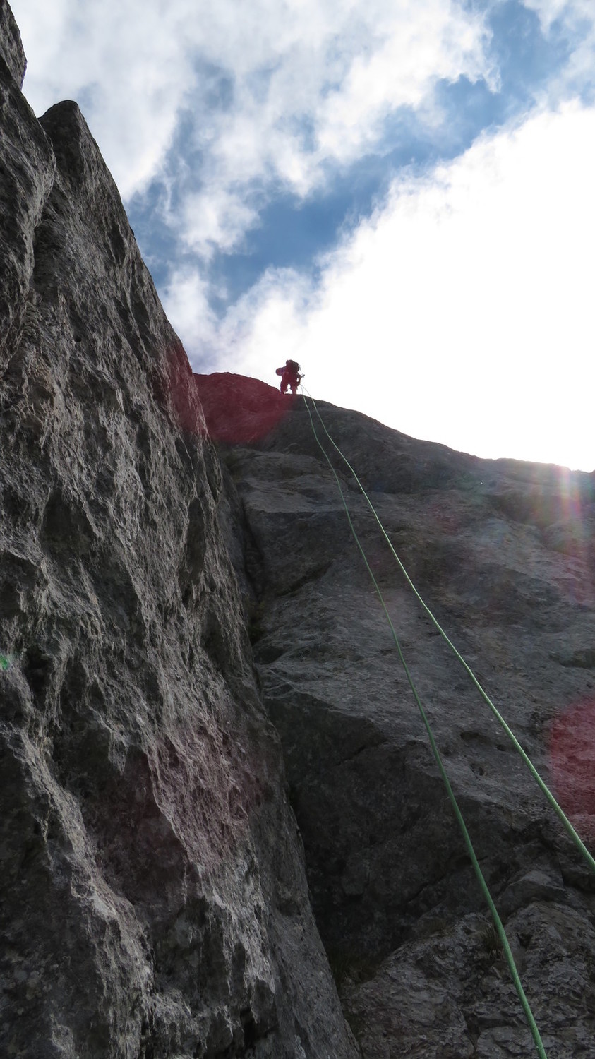 Premier rappel, bien vertical