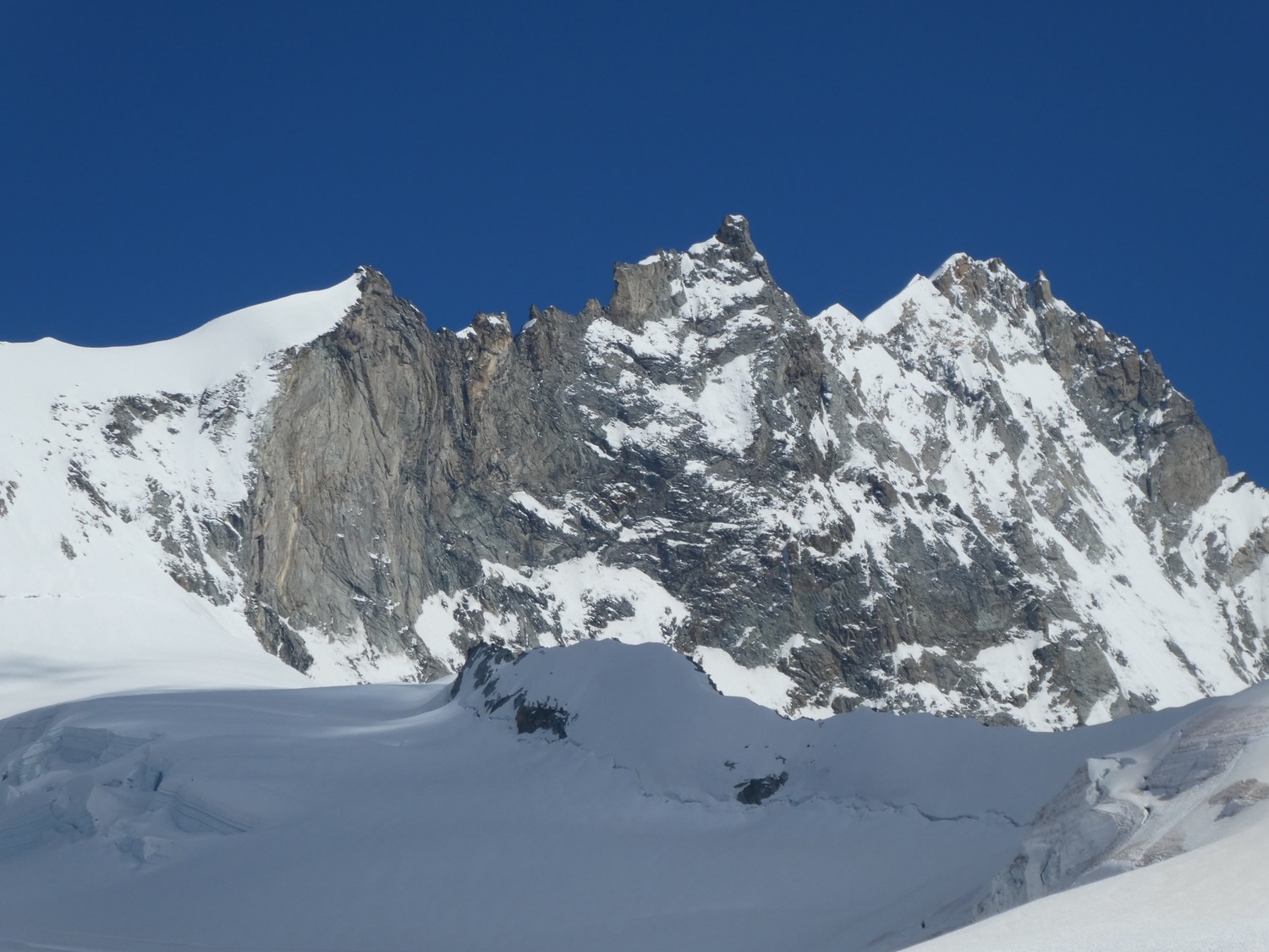 L'arête N vue depuis la Tete de Milon la veille…