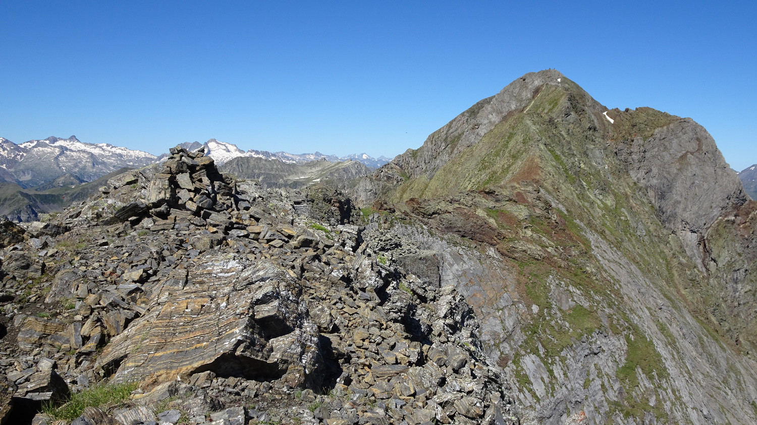 la crête petit-grand Arbizon vue depuis le petit