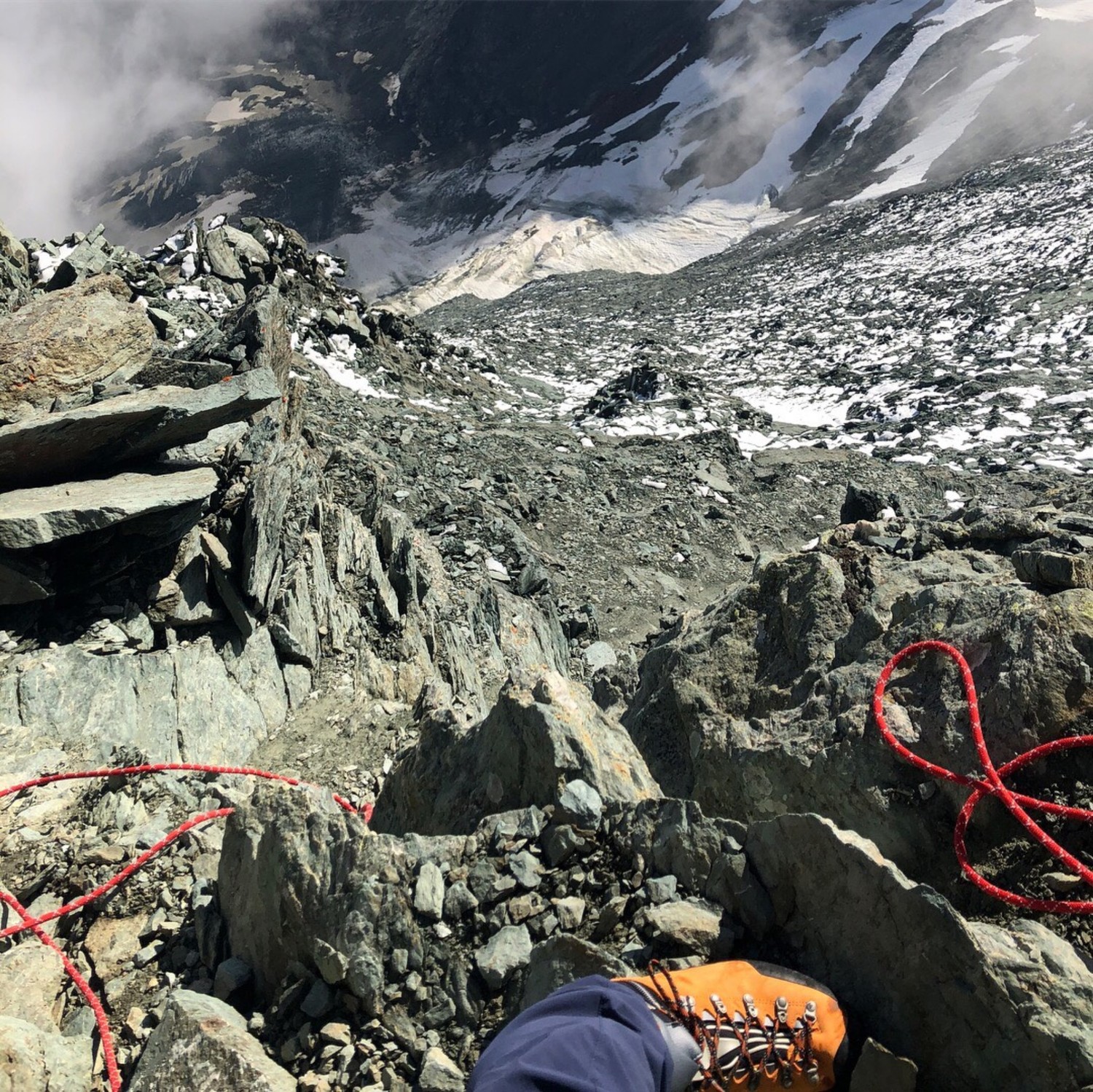 Sur l'arête