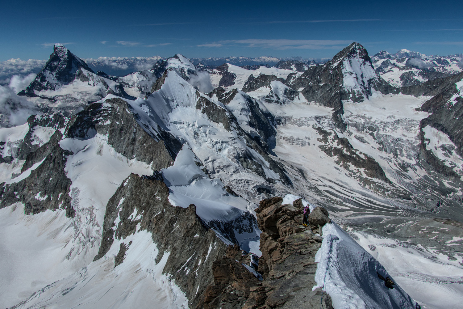 Proche du sommet, la vue devient superbe !
