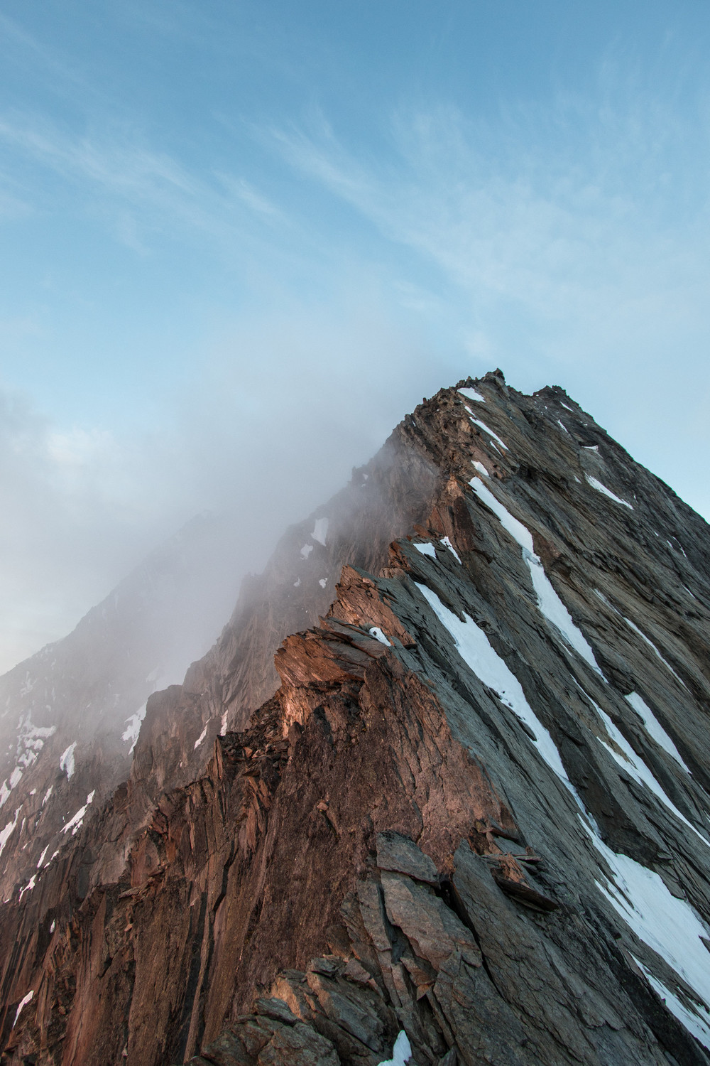 Début d'arête (une partie est déjà derrière)