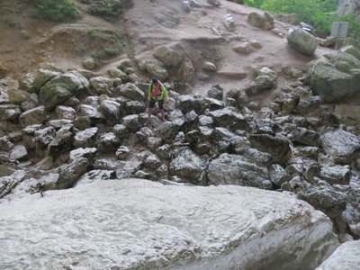 traversée de la source à sec.