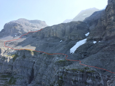 Vire caillouteuse vers 2400/2500m Vire caillouteuse vers 2400/2500m