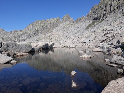 Laghetto a 2.700 m Laghetto a 2.700 m