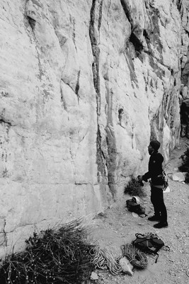Au pied du mur