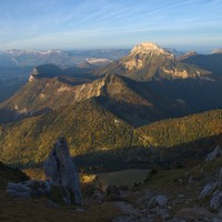 Lever de soleil sur Chamechaude depuis le Pas de l'Œille