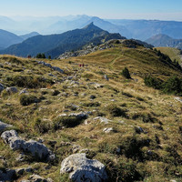 L'antécime depuis le sommet du Charmant Som
