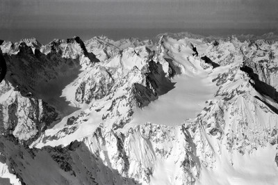 Les Ecrins et le Glacier Blanc par Walter Mittelholzer en 1928 Les Ecrins et le Glacier Blanc par Walter Mittelholzer en 1928
