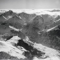 Roche de la Muzelle, vallon de Lauvitel, vallée de la Romanche, Bourg d'Oisans par Walter Mittelholzer en 1930