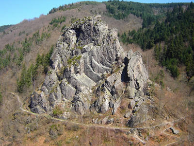 Vue sur la Roche-Corbière - Crédit photo : Alain Bellon 