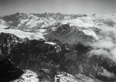 Haut Dauphiné vu du NW par Walter Mittelholzer Haut Dauphiné vu du NW par Walter Mittelholzer